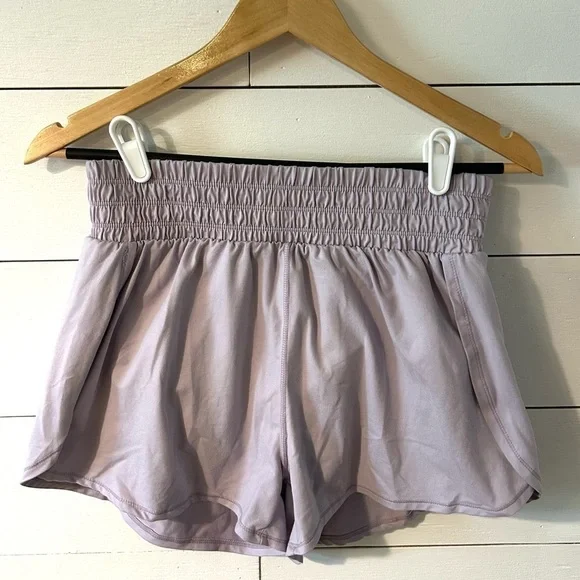 High-waist lavender athletic short - Picture 3 of 4